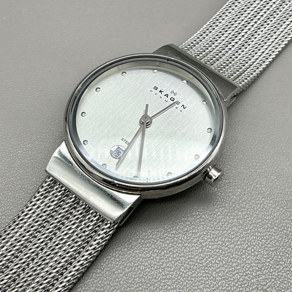 Skagen Watch Womens 355SSS1 Silver Stainless Mesh Date 26mm NEW BATTERY